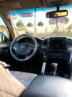 تويوتا لاندكروزر